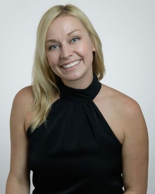 Portrait of Tammy Lambert, REALTOR®.